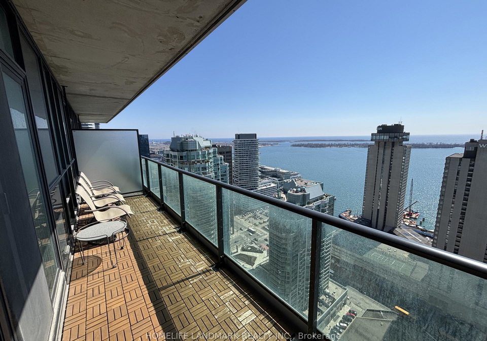 33-bay-street-toronto-ontario-c12973674
