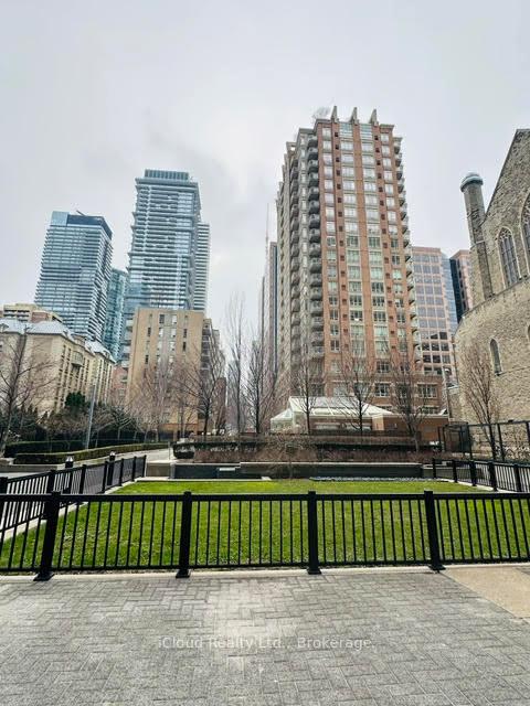 28-ted-rogers-way-toronto-ontario-c12973866