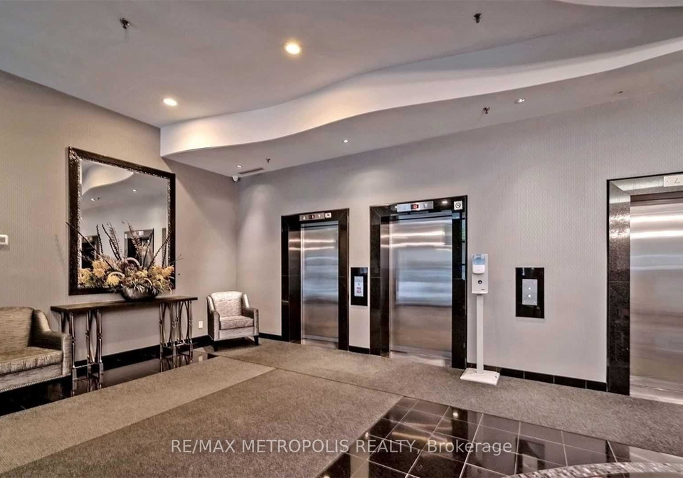 7-carlton-street-toronto-ontario-c12974046