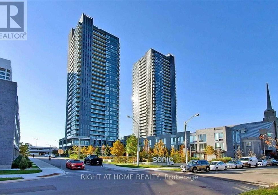 2-sonic-way-east-york-ontario-c12974154