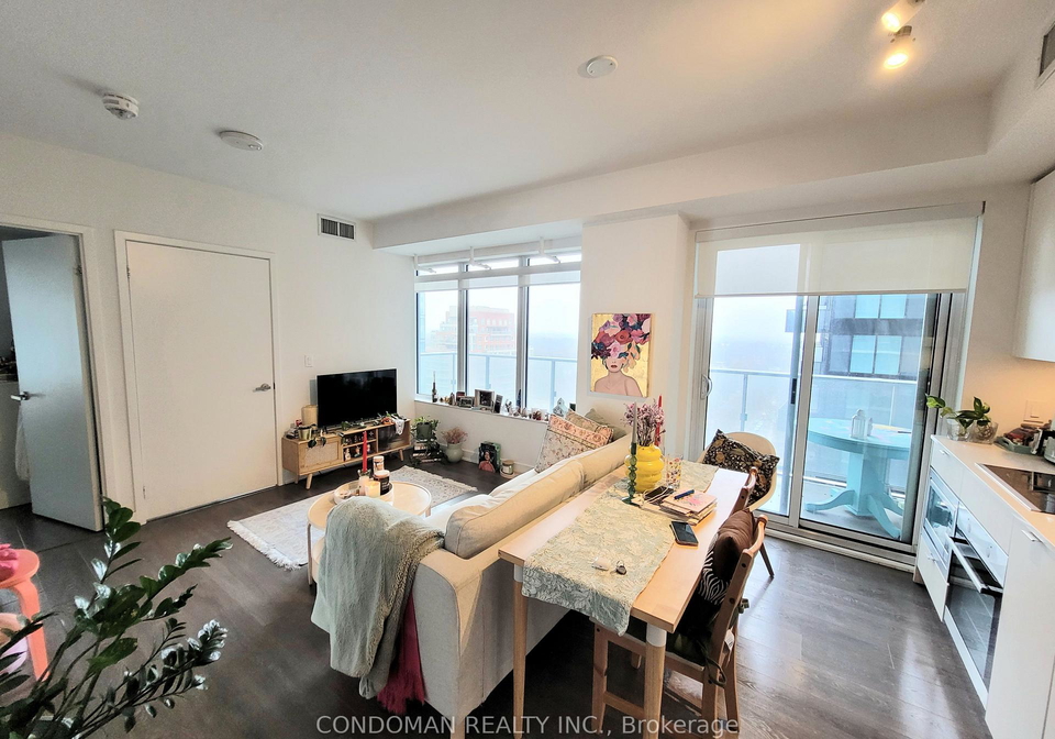 99-broadway-avenue-toronto-ontario-c12974496