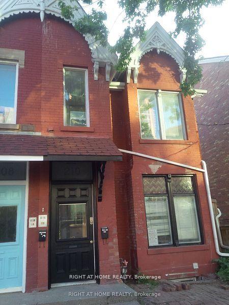 210-mccaul-street-toronto-ontario-c12974664