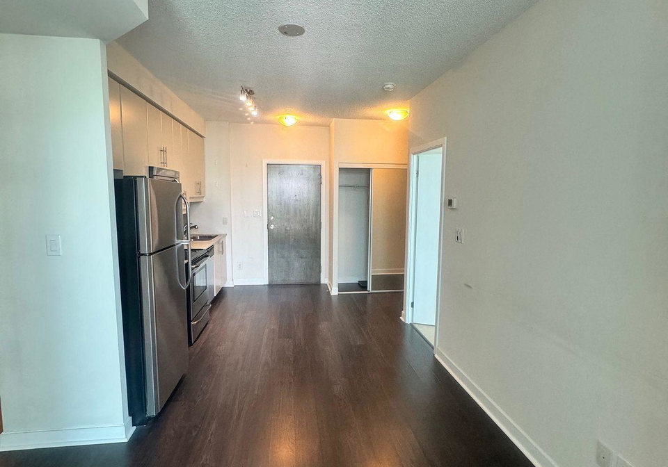 33-bay-street-toronto-ontario-c12974690