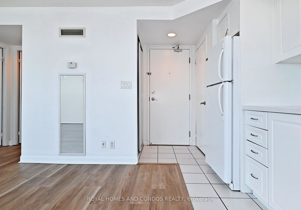 600-fleet-street-toronto-ontario-c12974752