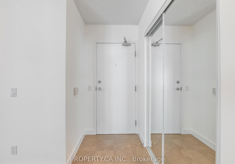 361-front-street-w-toronto-ontario-c12975078