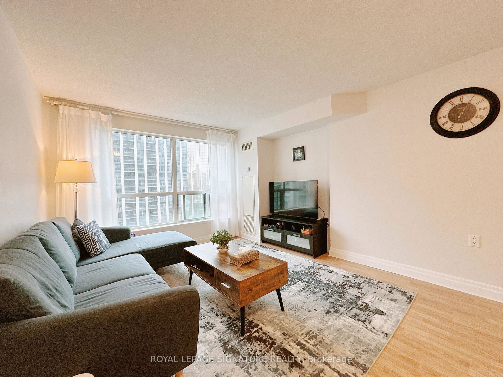 21-hillcrest-avenue-north-york-ontario-c12975292