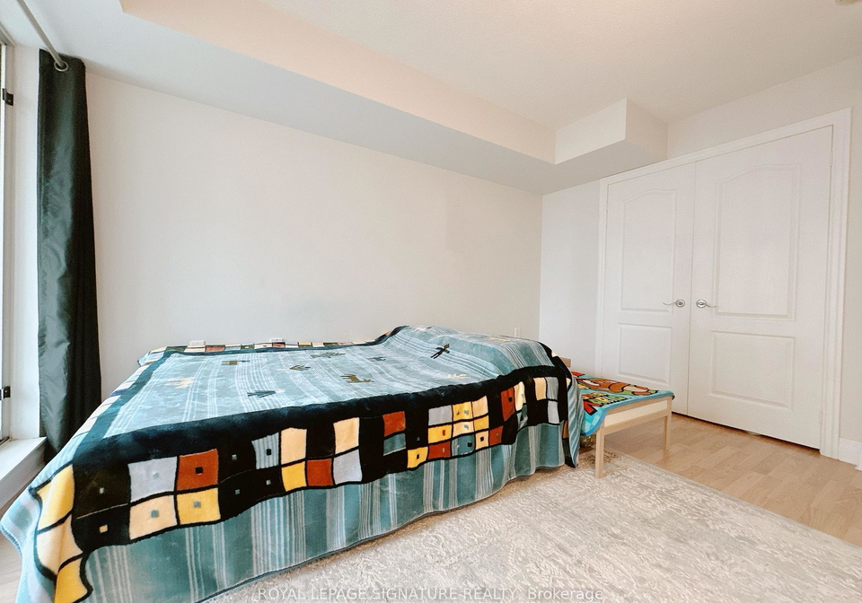 21-hillcrest-avenue-north-york-ontario-c12975292