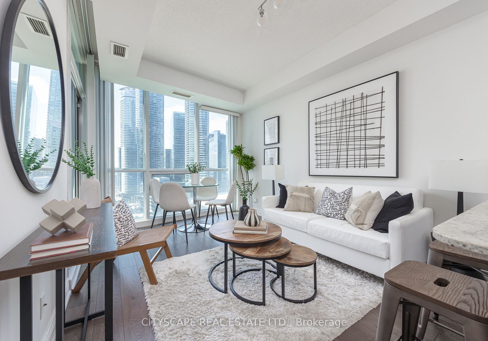 18-harbour-street-toronto-ontario-c12975424
