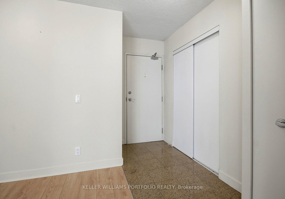 361-front-street-w-toronto-ontario-c12975620