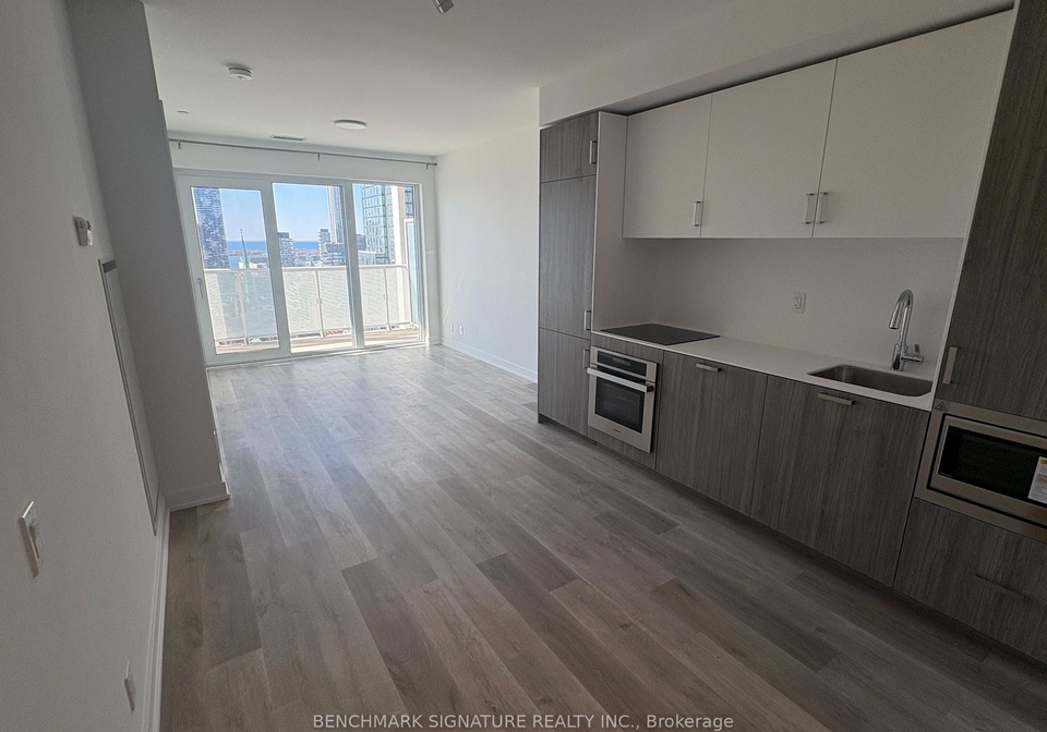 88-queen-street-e-toronto-ontario-c12975626