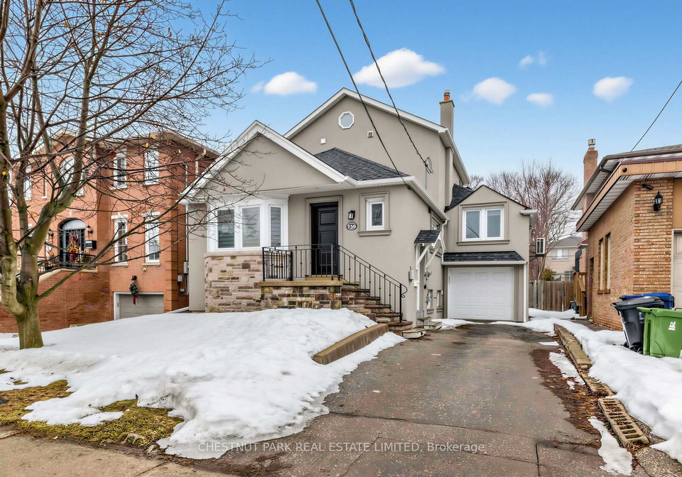 736-glencairn-avenue-toronto-ontario-c12975702