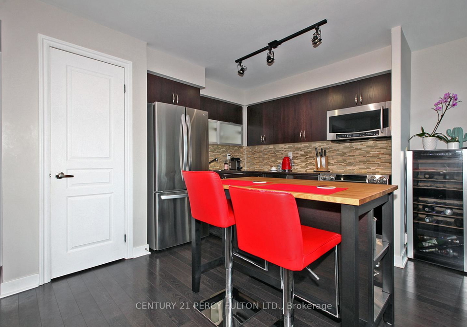 80-western-battery-road-toronto-ontario-c12975840