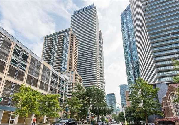 42-charles-street-e-toronto-ontario-c12975860