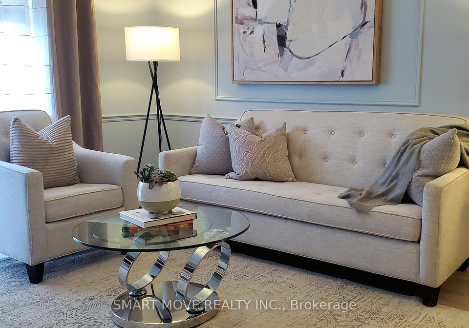 21-replin-road-toronto-ontario-c12975892