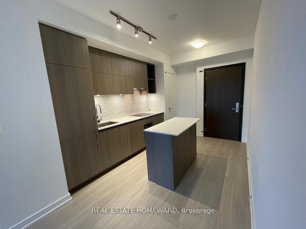 1-yorkville-avenue-toronto-ontario-c12975934