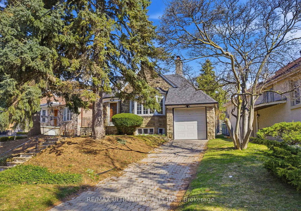 222-chaplin-crescent-toronto-ontario-c12976256