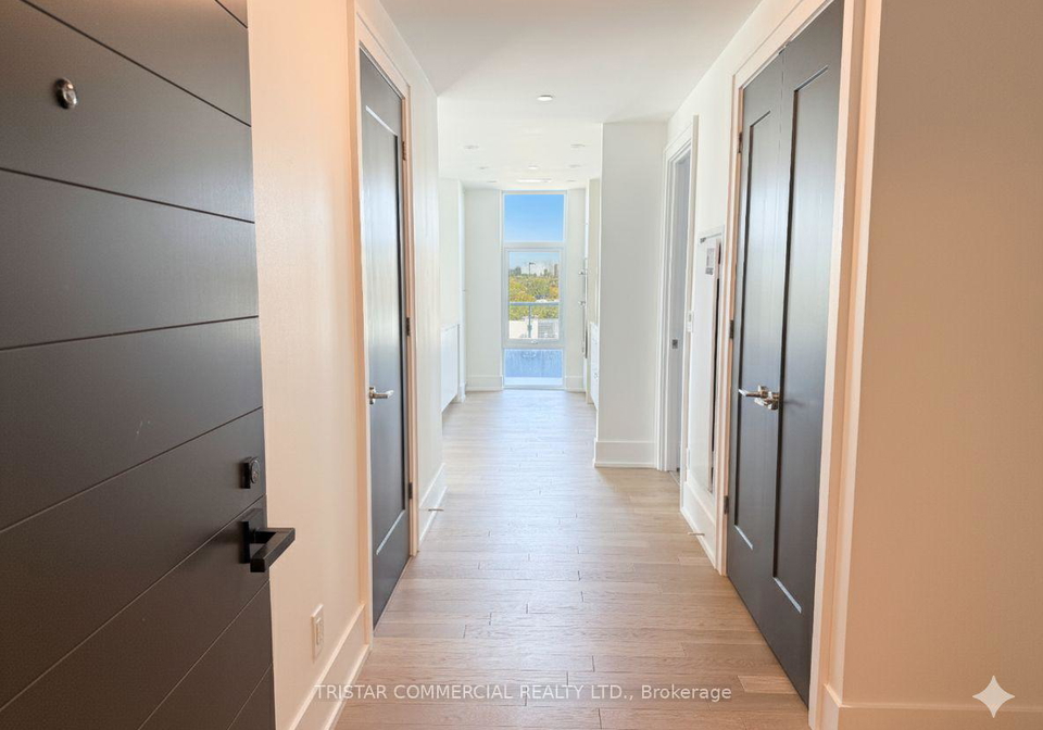 25-adra-grado-way-north-york-ontario-c12976280