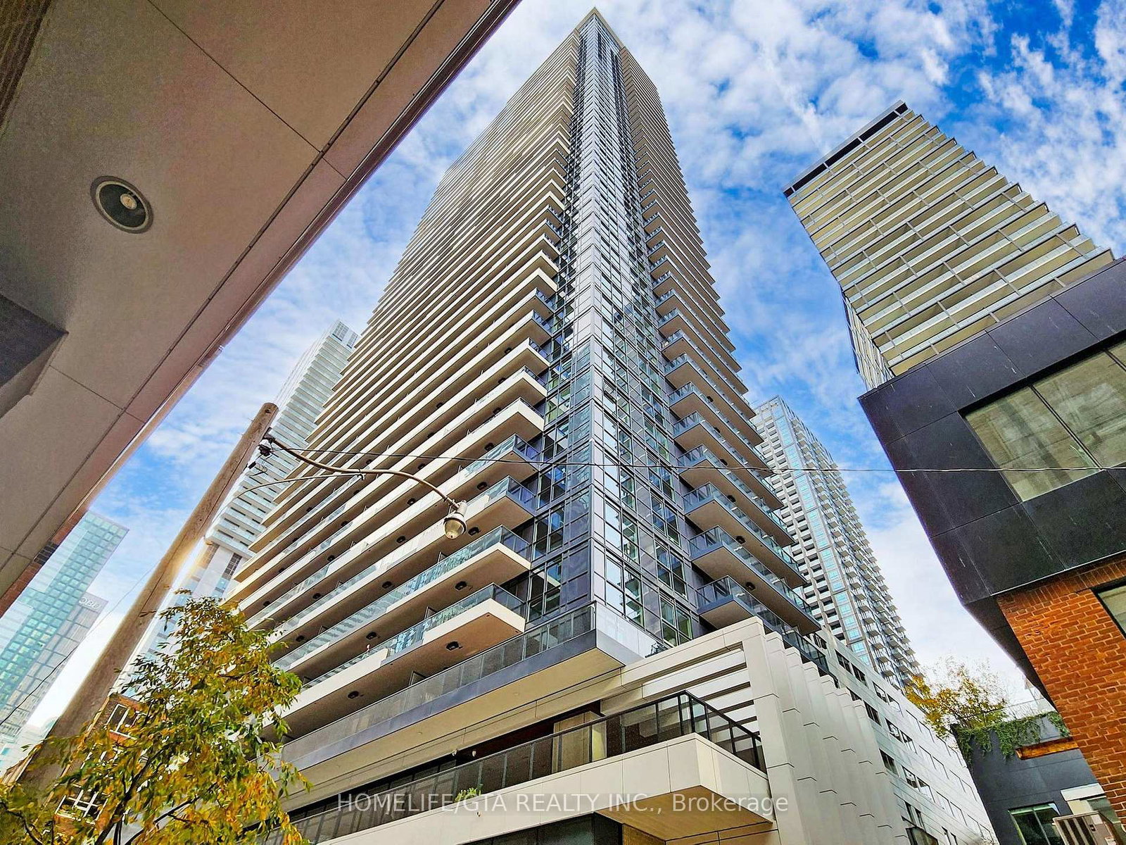 38-widmer-street-toronto-ontario-c12976874