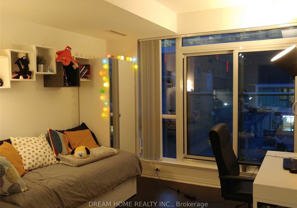 8-mercer-street-toronto-ontario-c12976968
