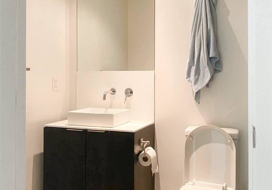 159-dundas-street-e-toronto-ontario-c12977016