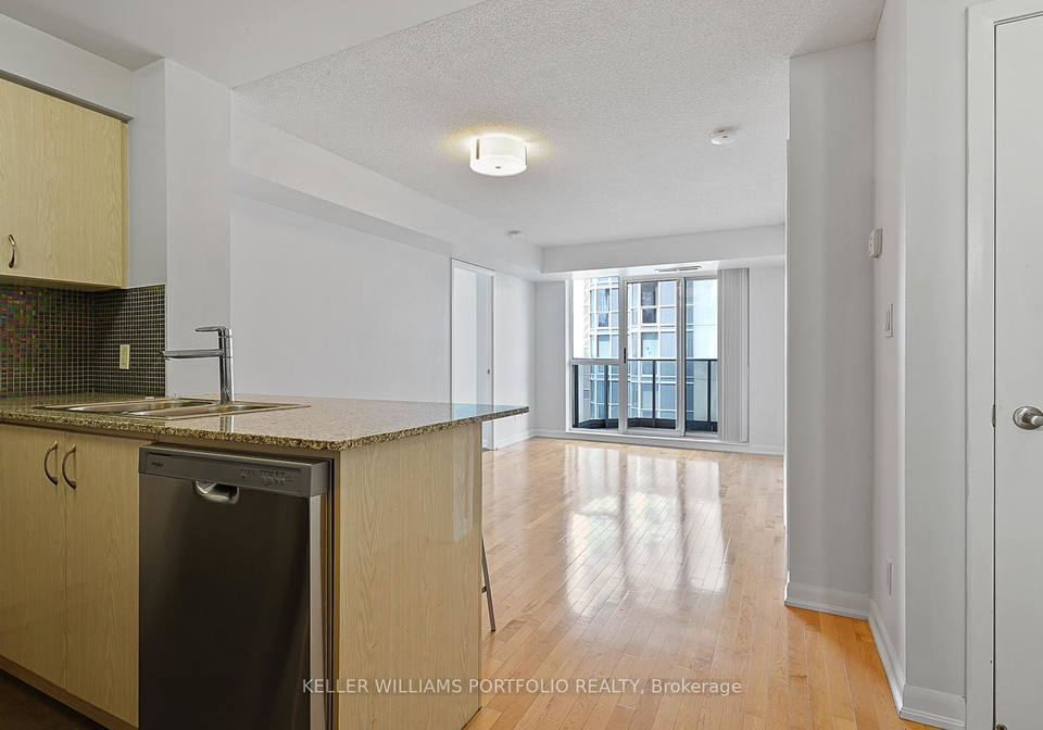 5791-yonge-street-north-york-ontario-c12977384