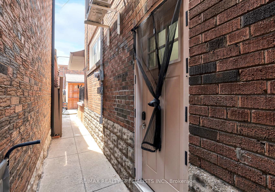290-westmount-avenue-toronto-ontario-c12977410