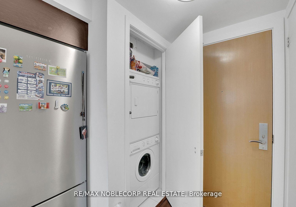 375-king-street-w-toronto-ontario-c12977510