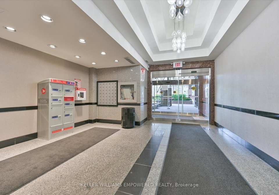 914-yonge-street-toronto-ontario-c12977864