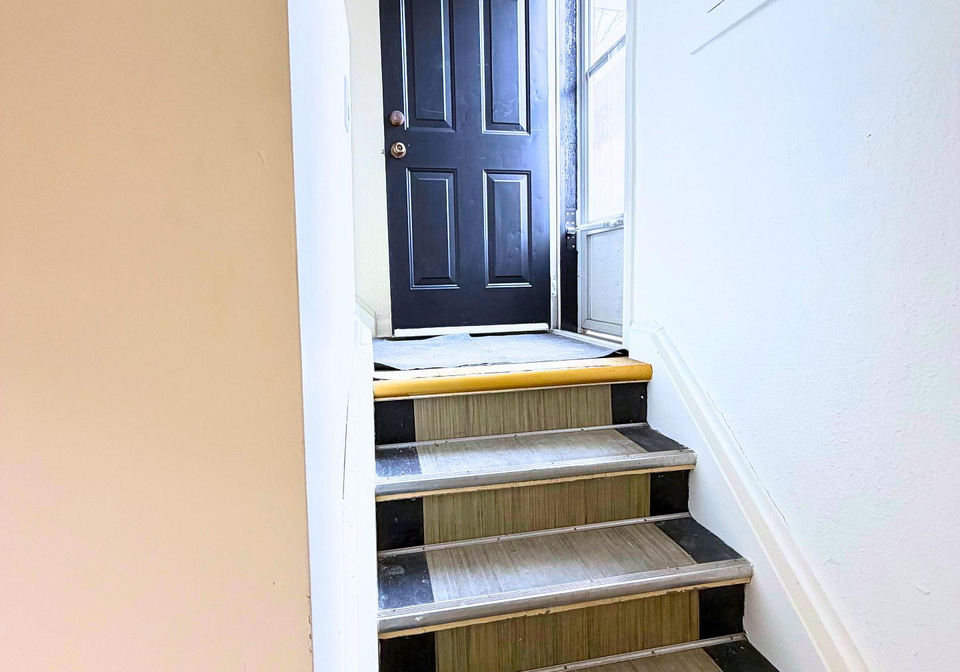 41-bainbridge-avenue-toronto-ontario-c12977902