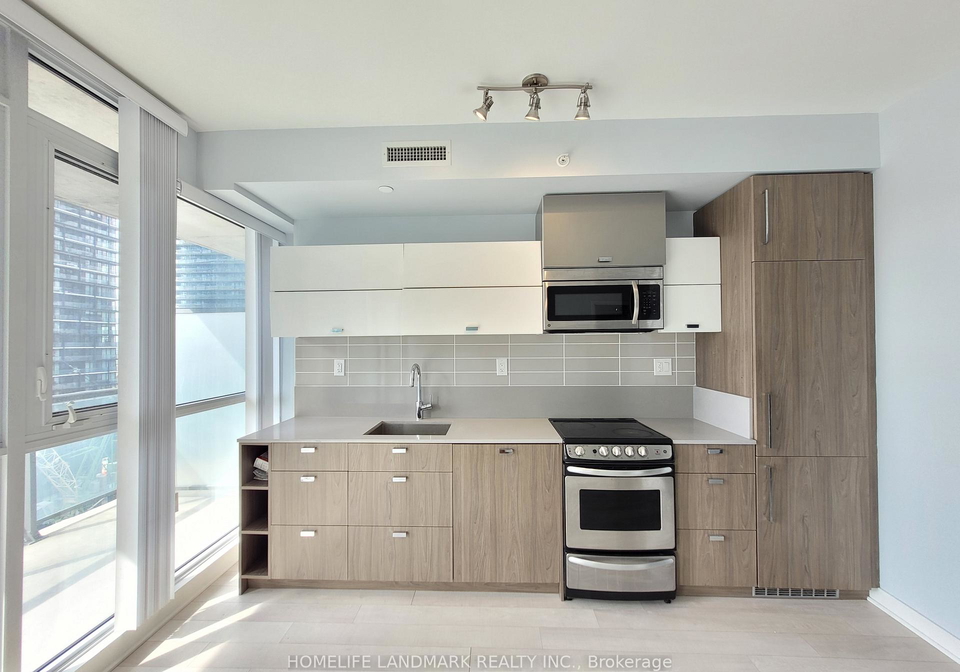 290-adelaide-street-w-toronto-ontario-c12978018