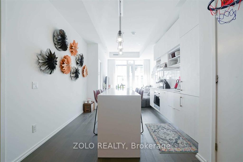 5-soudan-avenue-toronto-ontario-c12978062