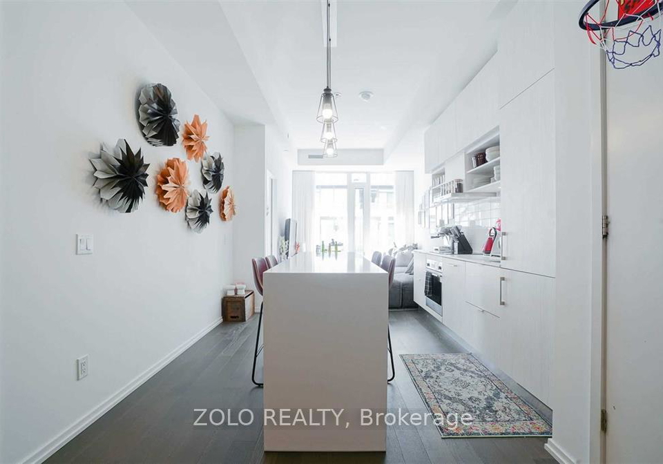 5-soudan-avenue-toronto-ontario-c12978062