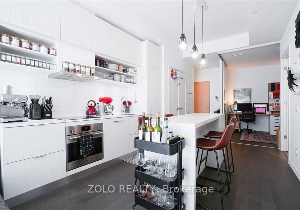 5-soudan-avenue-toronto-ontario-c12978062