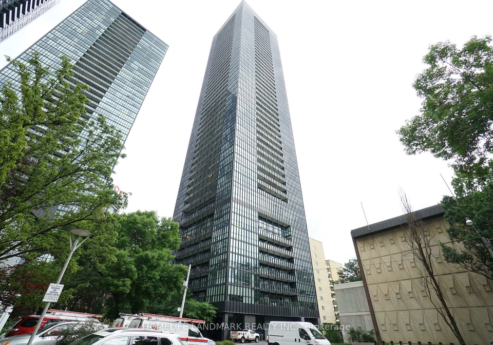 101-charles-street-e-toronto-ontario-c12978080
