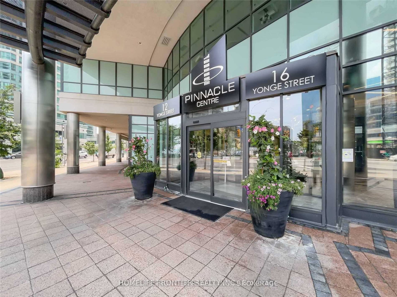 16-yonge-street-e-toronto-ontario-c12978278