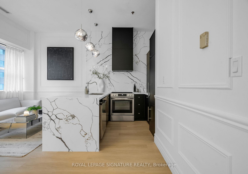 700-king-street-toronto-ontario-c12978724