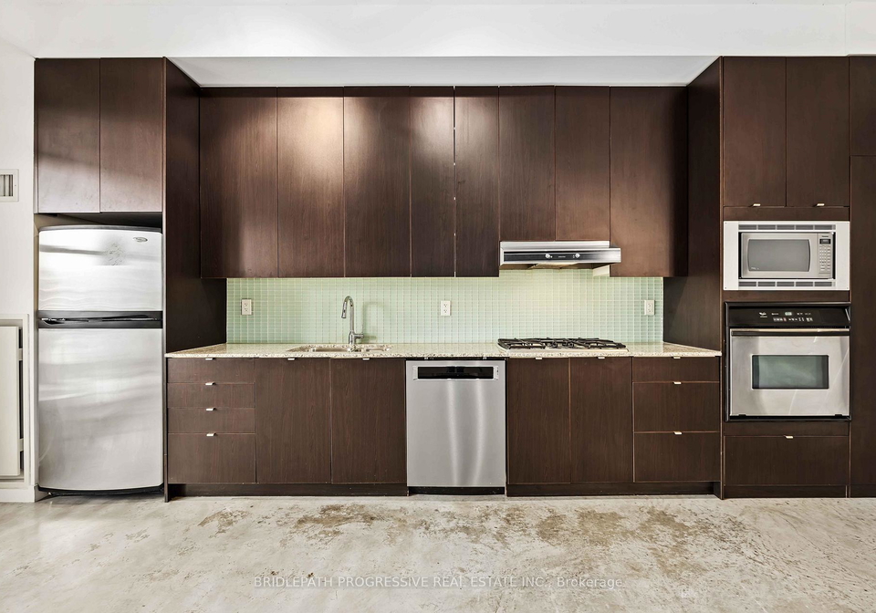 23-brant-street-toronto-ontario-c12978926