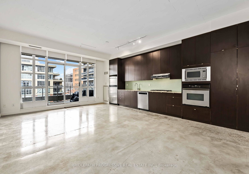 23-brant-street-toronto-ontario-c12978926