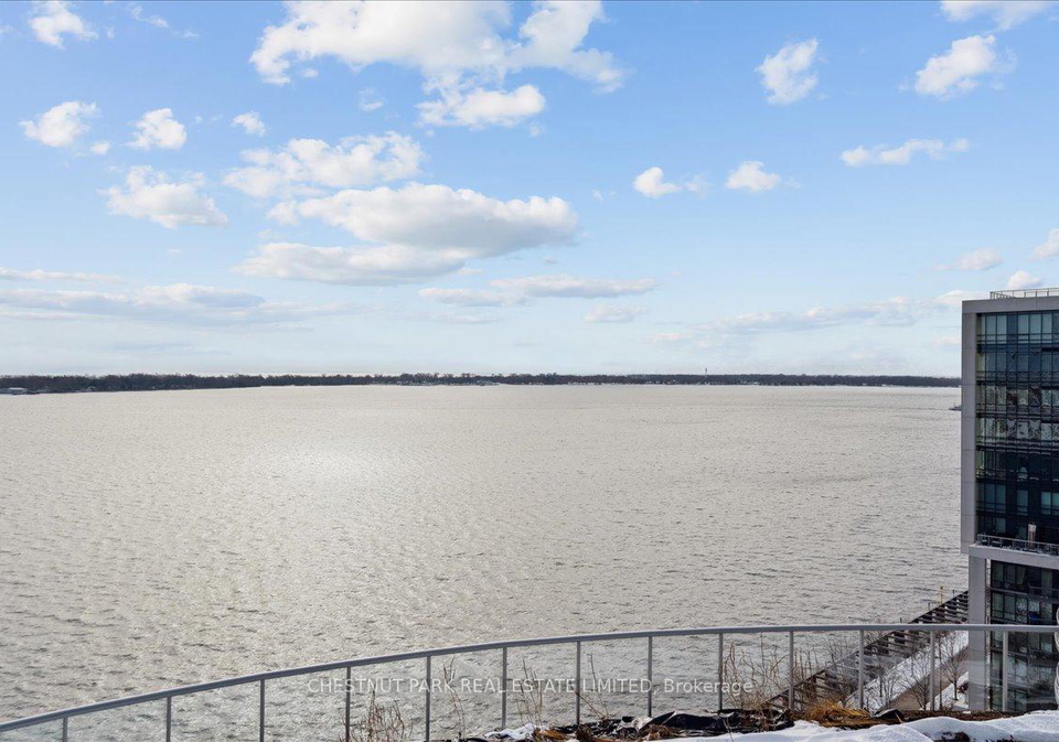 1-edgewater-drive-toronto-ontario-c12978966