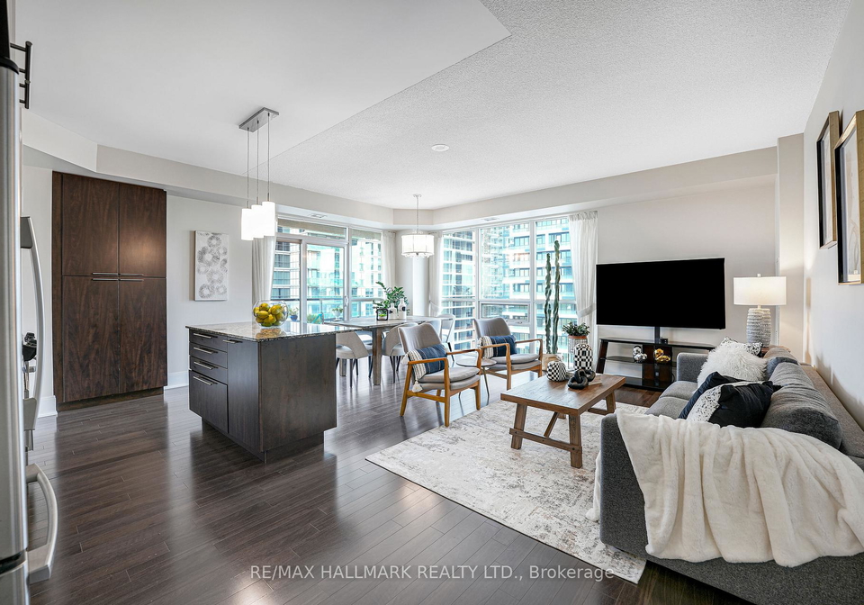 70-roehampton-avenue-toronto-ontario-c12979426