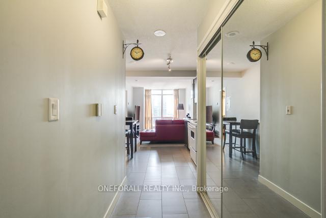 15-fort-york-boulevard-toronto-ontario-c12979450