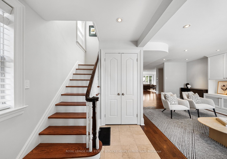 208-hanna-road-east-york-ontario-c12979464
