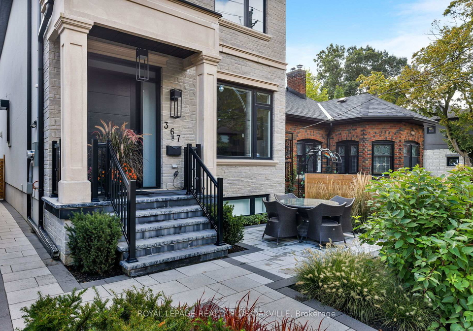 367-manor-road-e-toronto-ontario-c12979828