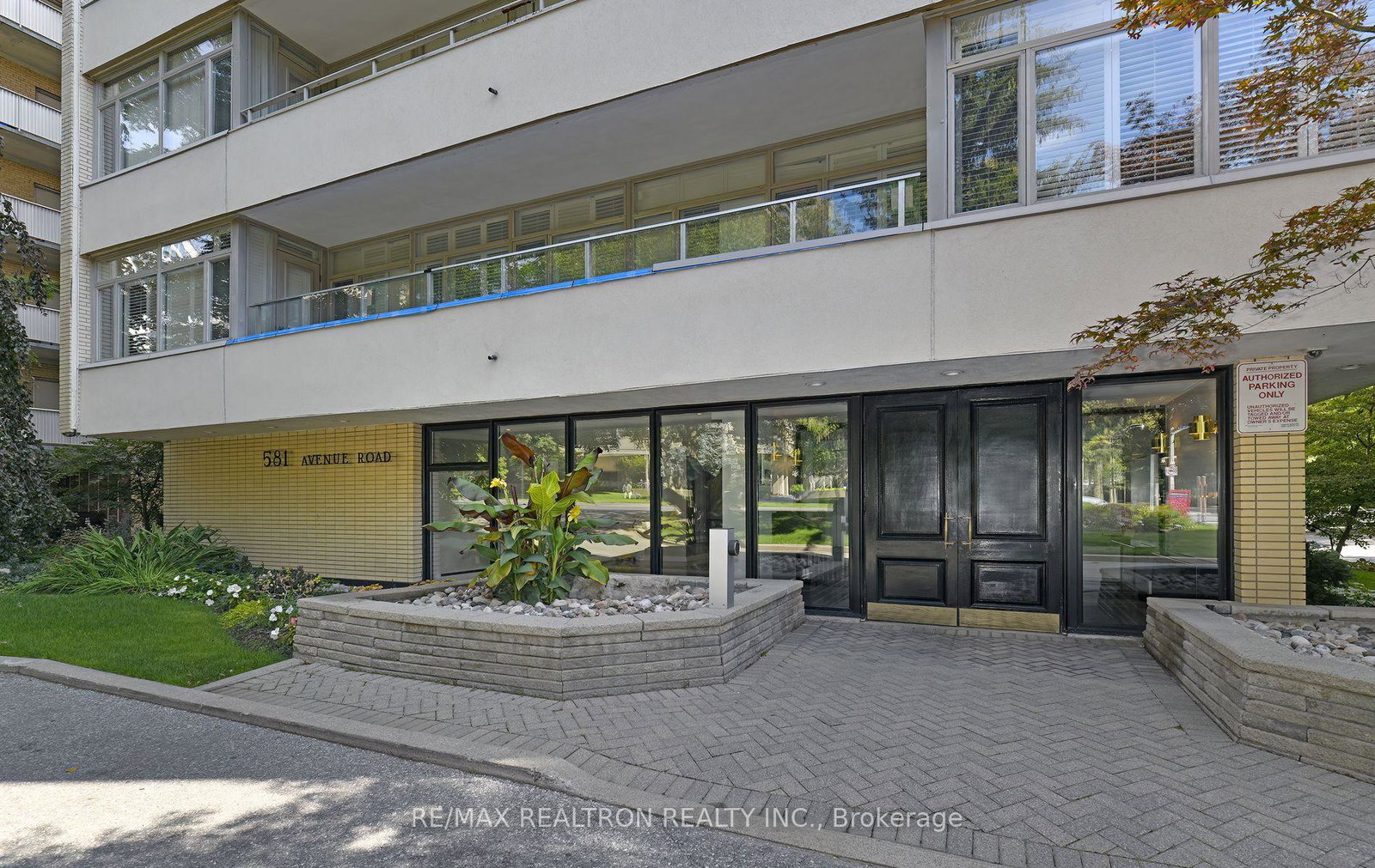 581-avenue-road-toronto-ontario-c12980030