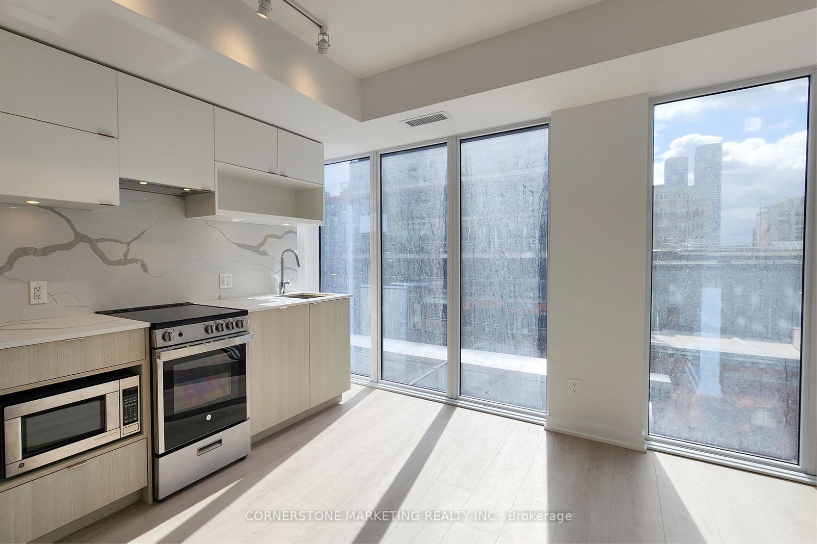 100-queen-street-e-toronto-ontario-c12980346