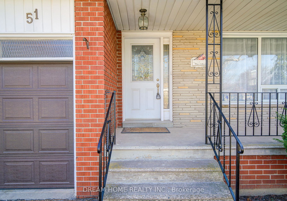 51-kamloops-drive-north-york-ontario-c12980566