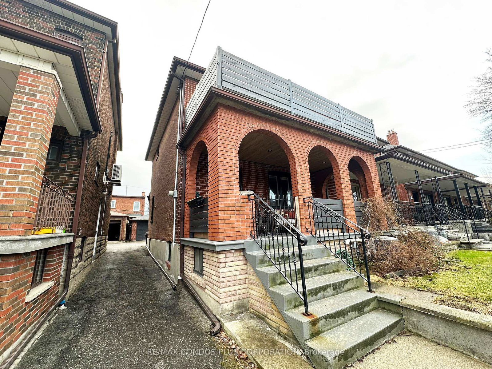 129-holland-park-avenue-toronto-ontario-c12980602