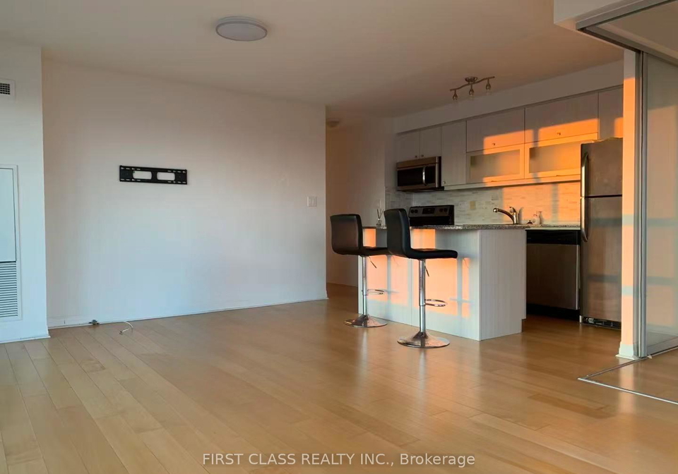 2015-sheppard-avenue-e-north-york-ontario-c12980610