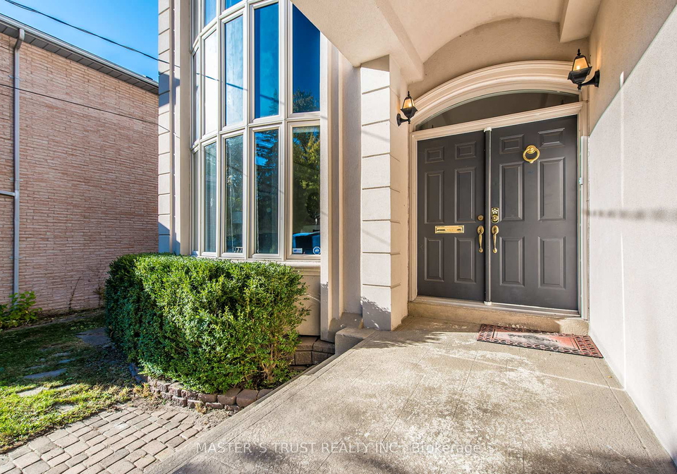 242-empress-avenue-north-york-ontario-c12980718