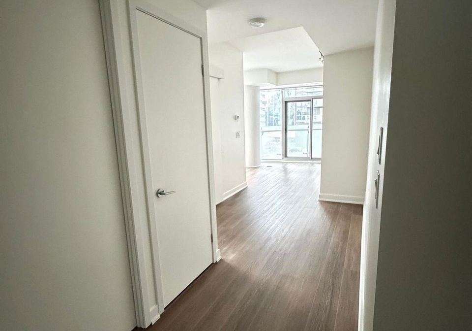 14-york-street-toronto-ontario-c12980786